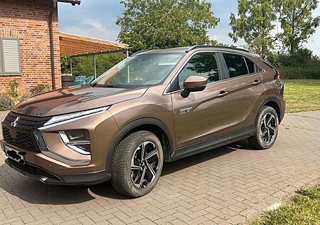 Mitsubishi Eclipse Cross gebraucht kaufen Mitsubishi Eclipse Cross 2.4 PLUG-IN HYBRID 4WD Basis Basis