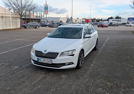 Skoda Superb 1.8 TSI DSG Style Combi