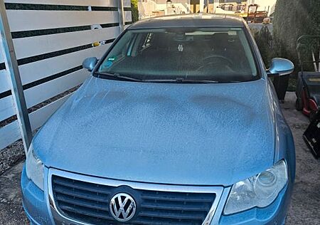 VW Passat Volkswagen 2.0 FSI NEU TÜV mit viele Extras