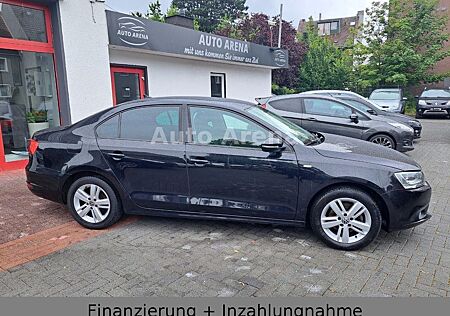 VW Jetta Volkswagen VI Match Leder 1.Hand Navi PDC STZ Top