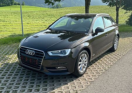 Audi A3 1.4 TFSI Attraction Sportback Attraction