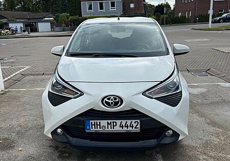 Toyota Aygo (X) Aygo (X) 1,0-l-VVT-i x-business x-business