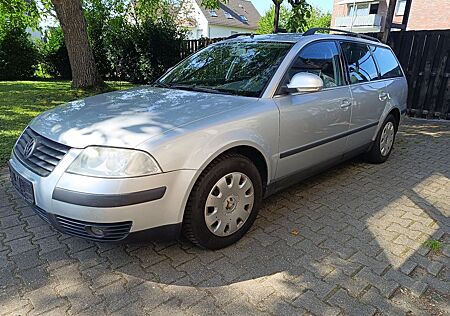 VW Passat Variant Volkswagen Passat 1.9TDI 96kw/1.Hand/DPF/Scheckheft nur
