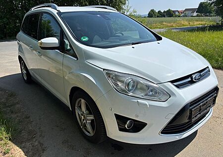 Ford Grand C-Max Titanium
