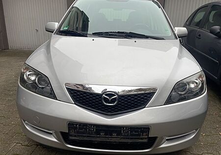 Mazda 2 Lim. 1.4 Active, Klimaanlage, Tüv neu