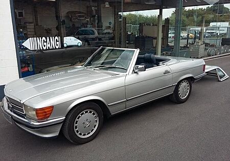 Mercedes-Benz 300 SL R107 ABS/KLIMA/CRUISE/LEATHER/4 SEATS