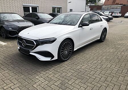 Mercedes-Benz E 200 AMG Sport Pano Super Burm Me Head