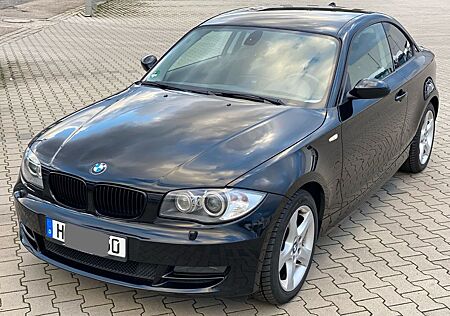 BMW 120d Coupé e82 Automatik keylessGO