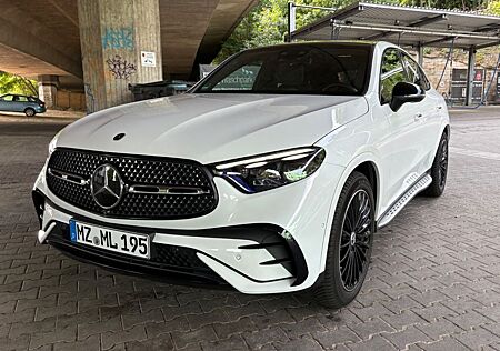Mercedes-Benz GLC-Klasse GLC 200 4MATIC Coupé Autom. - AMG Line Night