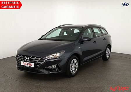 Hyundai i30 cw 1.5 DPI Tempomat PDC DAB