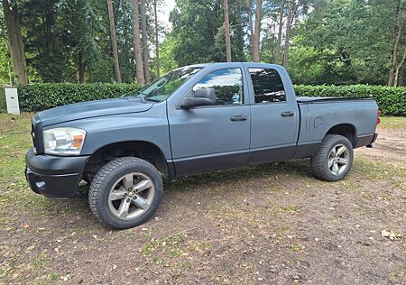 Dodge RAM 1500 4x4 Sport
