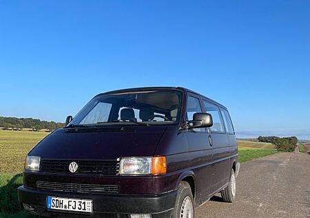 VW T4 Caravelle Volkswagen 2,5-l-Otto Standard