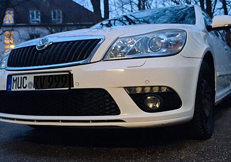 Skoda Octavia RS 2.0 TFSI Xenon Navi Leder SH EURO 5