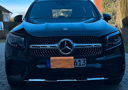 Mercedes-Benz GLB 200 d | AMG Line | TÜV NEU | Ambiente