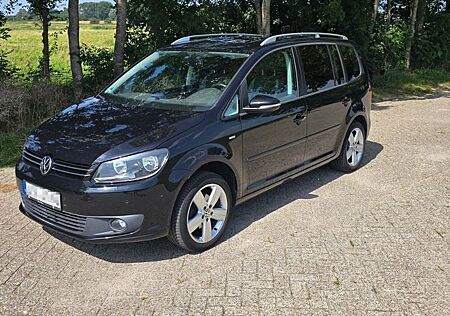 VW Touran Volkswagen 1.6 TDI Comfortline LIFE-Sonderedition