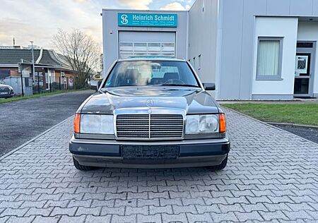 Mercedes-Benz 200