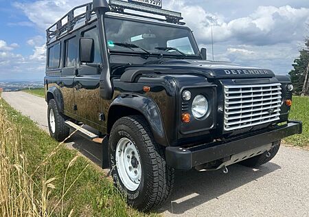 Land Rover Defender 110 TD4 Station Wagon