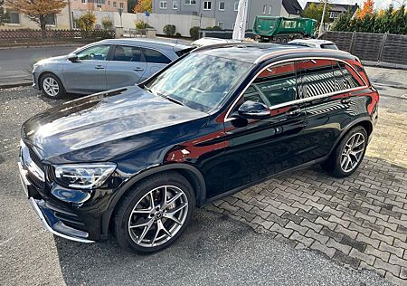 Mercedes-Benz GLC 220 d 4Matic LED Leder AHK ACC AHK Kamera