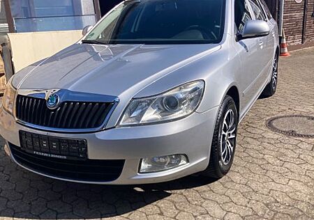 Skoda Octavia 1.8 TSI TÜV Klima AHK SHZ Tempo