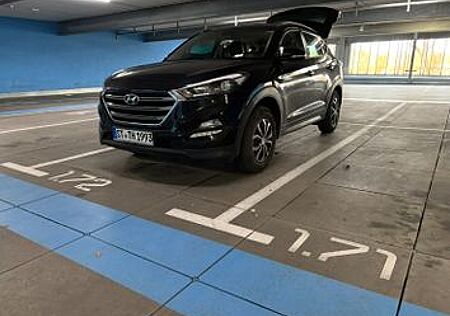 Hyundai Tucson blue 1.6 GDI Trend2WD Trend