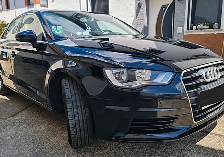 Audi A3 2.0 TDI clean diesel Attraction