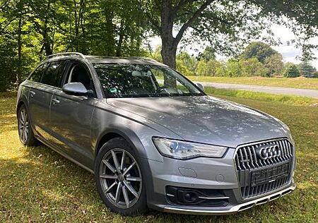 Audi A6 Allroad 3.0 TDI Quattro S tronic/Pano/AHK/Luftfederung
