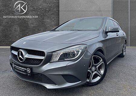 Mercedes-Benz CLA 180 Shooting Brake *NAVI*LEDER*BI XENON*RFK