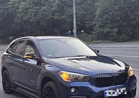 BMW X1 xDrive 20 i*Sport-Line*