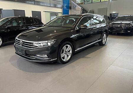 VW Passat Variant Volkswagen Passat Elegance 2.0 TDI DSG AID/MATRIX/PANO/AHK