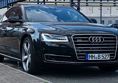 Audi A8 4.2 Diesel 385 HP- Full, 39800 + 19% MWst