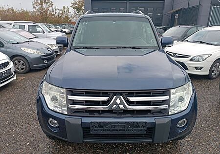 Mitsubishi Pajero 3.2 DI-D Edition 7 Sitze