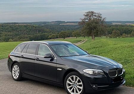 BMW 523i Touring - HU neu