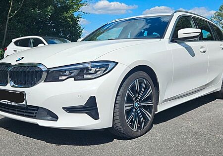 BMW 320d Touring Advantage Automatik Head-Up Display