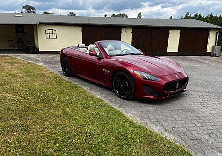 Maserati GranCabrio S 4.7 V8 Automatik Rosso Trionfale