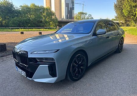 BMW i7 xDrive60*M-Paket*TV*MASSAGE*LOUNGE*DIGITAL*