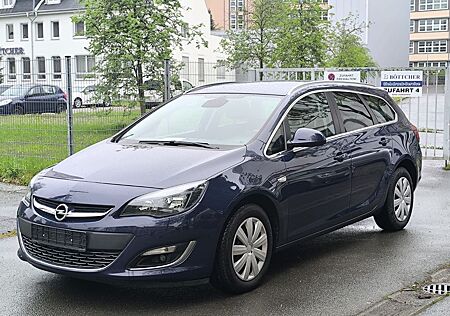 Opel Astra J Sports Tourer Exklusiv