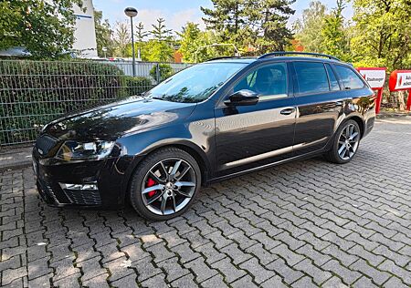 Skoda Octavia 2.0 TDI DSG RS Combi RS