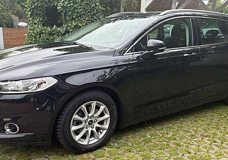 Ford Mondeo 1,5 EcoBoost Titanium Turnier Titanium