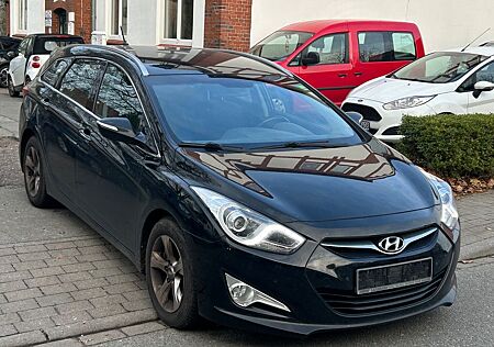 Hyundai i40 cw°FIFA World Cup Edition°Automatik°EURO 5°