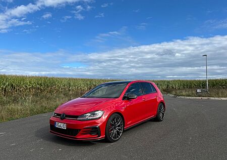 VW Golf Volkswagen 2.0 TSI GTI GTI