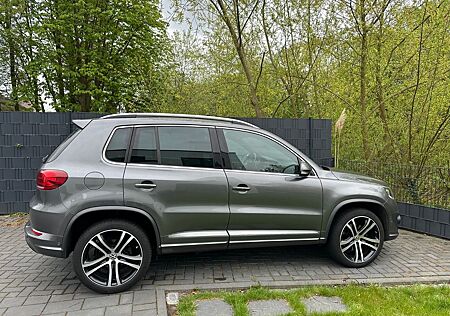 VW Tiguan Volkswagen 1.4 TSI DSG BMotion T LOUNGE Sport & ...