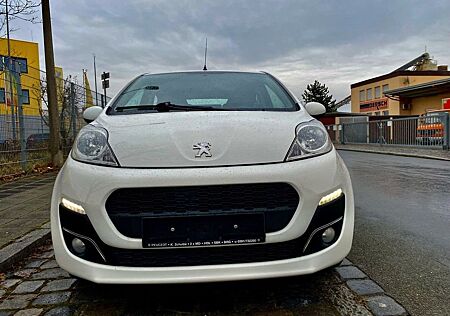 Peugeot 107 ,30000km,R-Kamera,Klima , Car Play