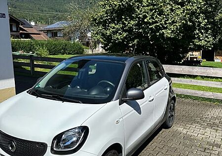 Smart ForFour 90 PS AUTOMATIK/PANO/NAVI/KLIMA