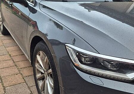VW Passat Variant Volkswagen 2.0 TDI DSG Highline Variant ...