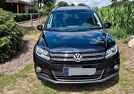 VW Tiguan Volkswagen 2.0 TDI 4MOT BlueMot T CUP Track & St...