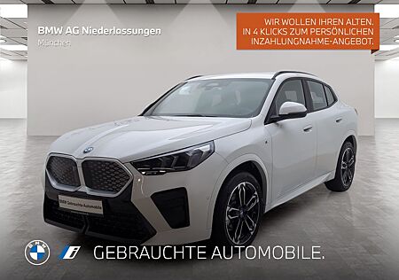 BMW iX2 eDrive20 M Sport Kamera Sitzheizung Alarm