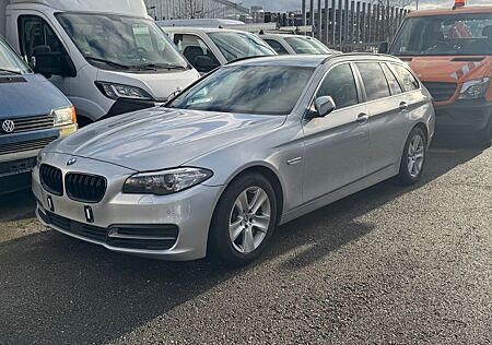 BMW 525 5 Touring d HARMAN