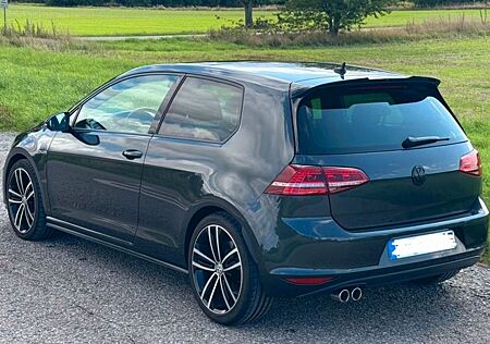 VW Golf Volkswagen 7 GTD Sport & Sound carbon grey metallic