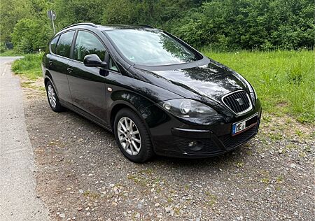 Seat Altea XL 1.6 TDI Tüv Reifen Zahnriemen Neu