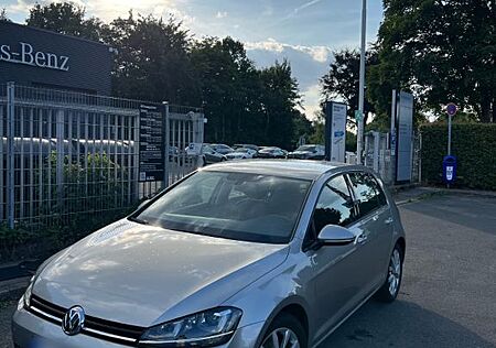 VW Golf Volkswagen 1.4 TSI 92kW DSG BMT Highline Highline